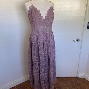 Formal Lace Plus Size Dress